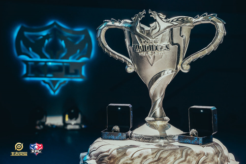 在关键时刻 在关键时刻