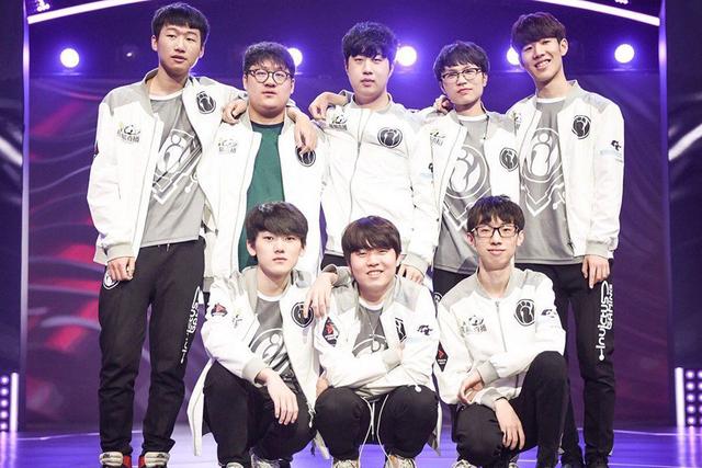 用数据语言 用数据语言